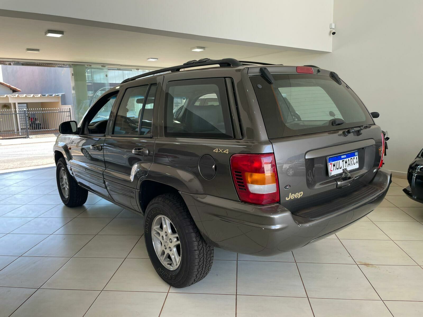 Imagem do veículo  JEEP GRAND CHEROKEE LIMITED